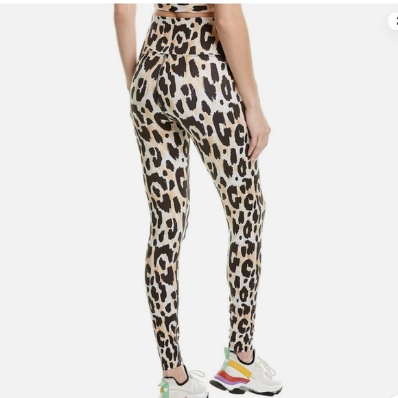 Beach Riot Piper Leopard Legging - Picture 3 of 6